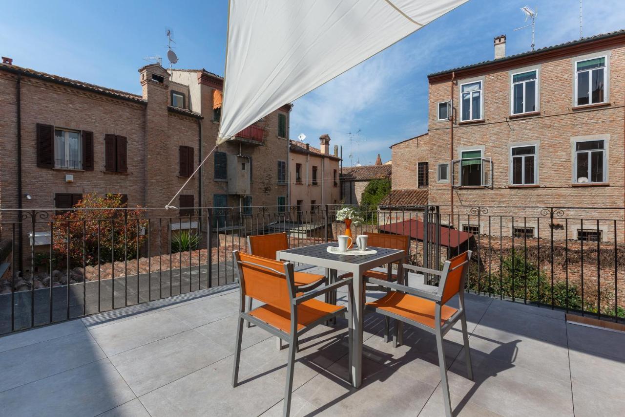 Ferrara Casa Dell'Archivolto Con Garage公寓 外观 照片