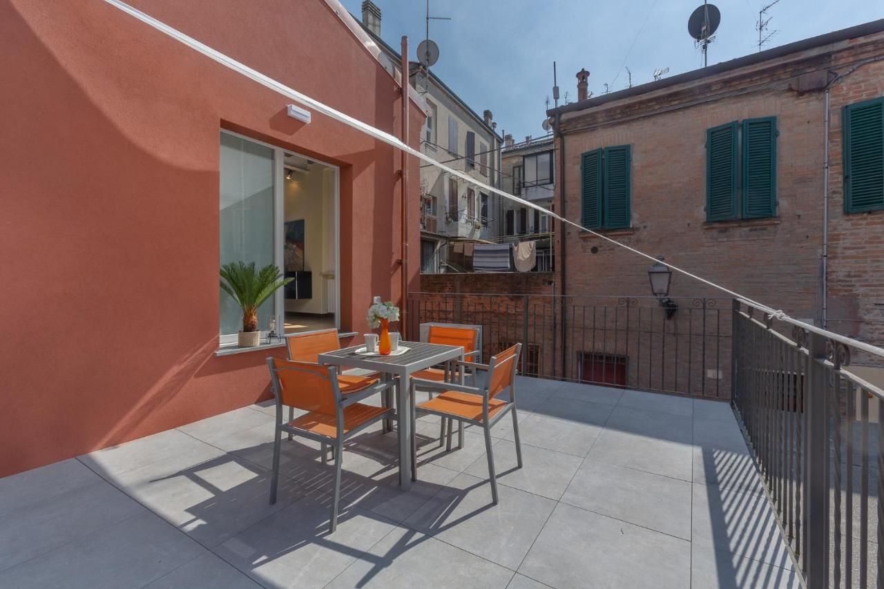 Ferrara Casa Dell'Archivolto Con Garage公寓 外观 照片