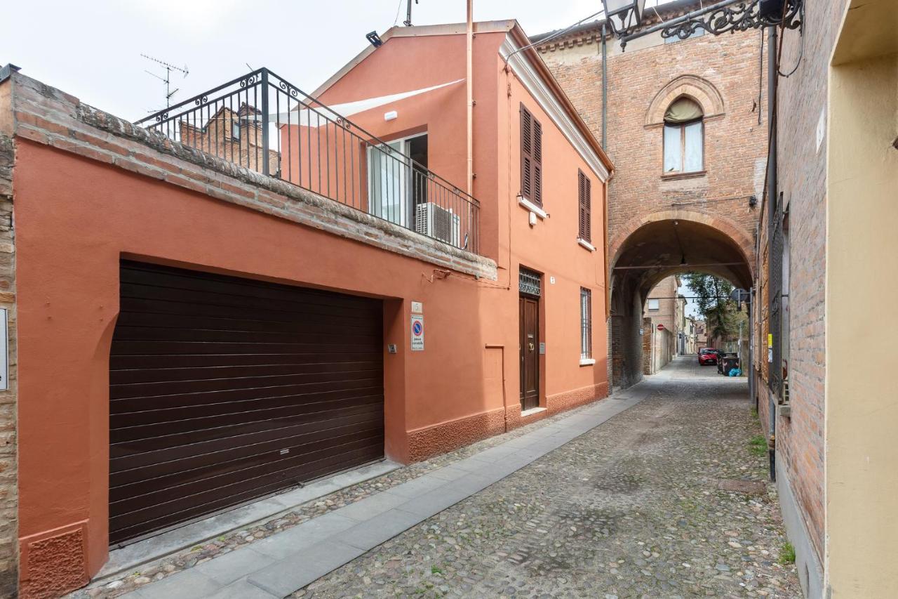 Ferrara Casa Dell'Archivolto Con Garage公寓 外观 照片